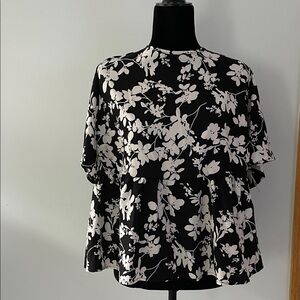 Shein Curve Floral Black and White Women's Top